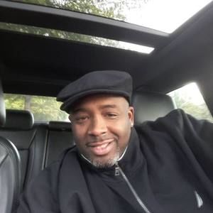 Meet your Posher, Devin